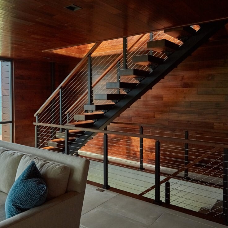 straight stair stringer in modern home