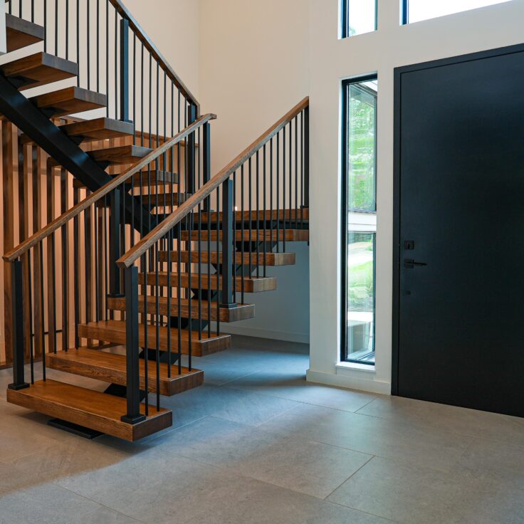 Red Oak Floating Stairs with Balusters